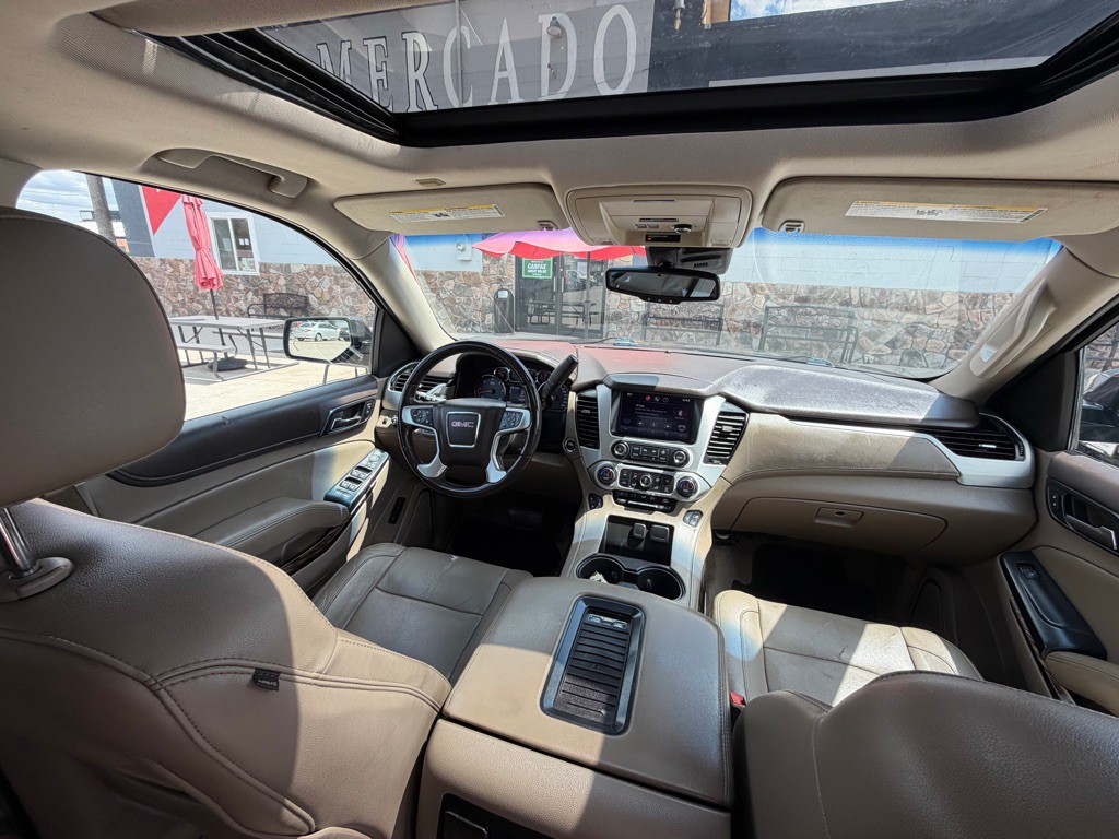 2015 GMC Yukon Image 17