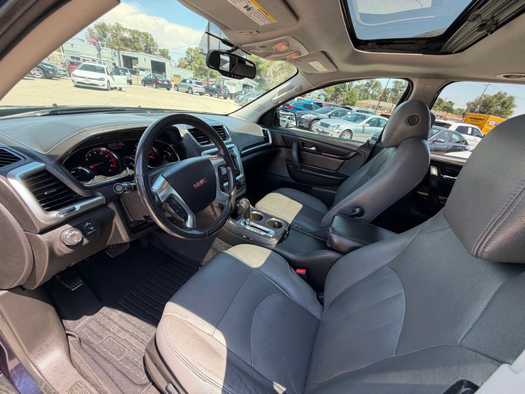 2015 GMC Acadia Image 9
