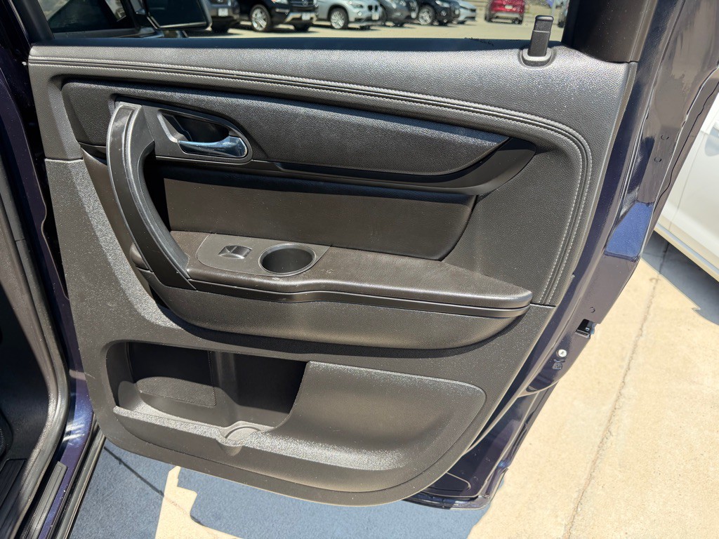 2015 GMC Acadia Image 17
