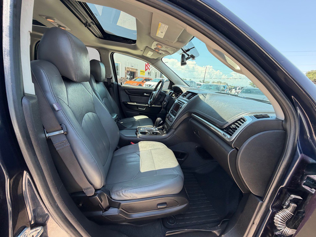 2015 GMC Acadia Image 18