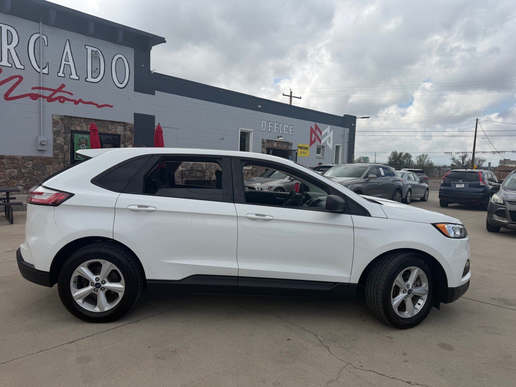2019 Ford Edge Image 2