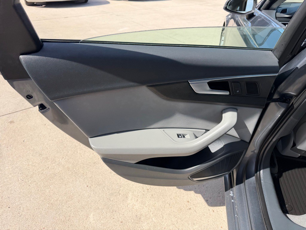 2018 Audi A4 Image 12