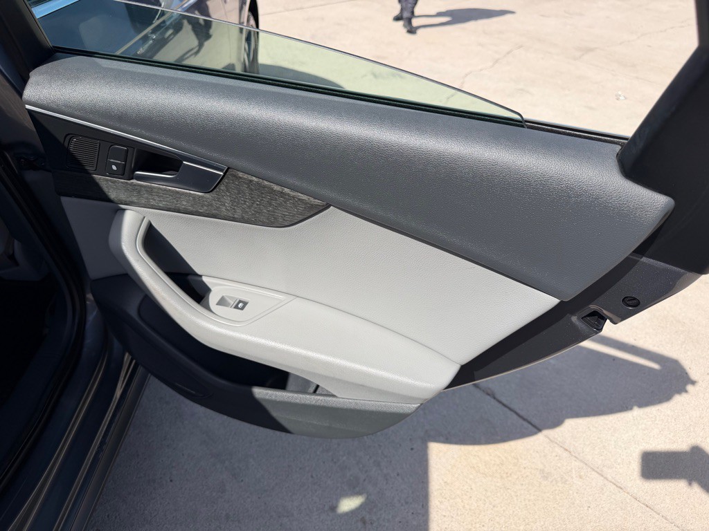 2018 Audi A4 Image 15