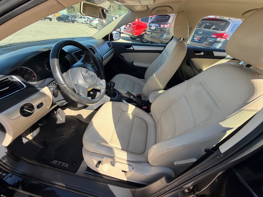 2013 Volkswagen Jetta Image 7