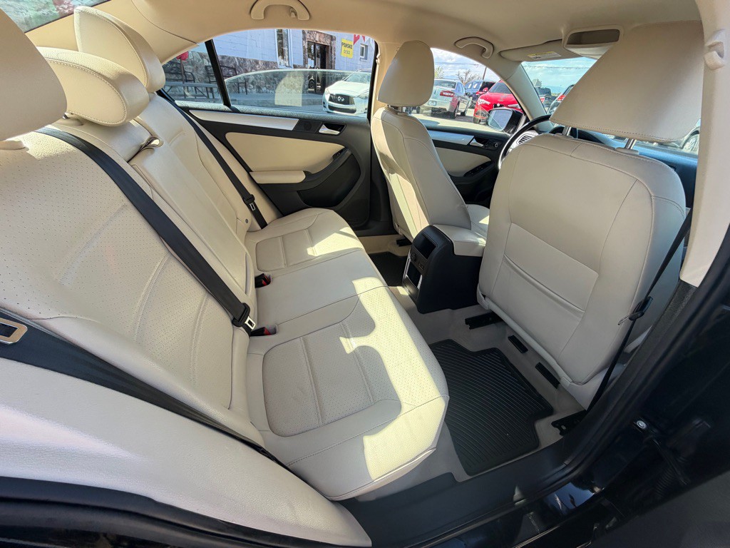 2013 Volkswagen Jetta Image 13