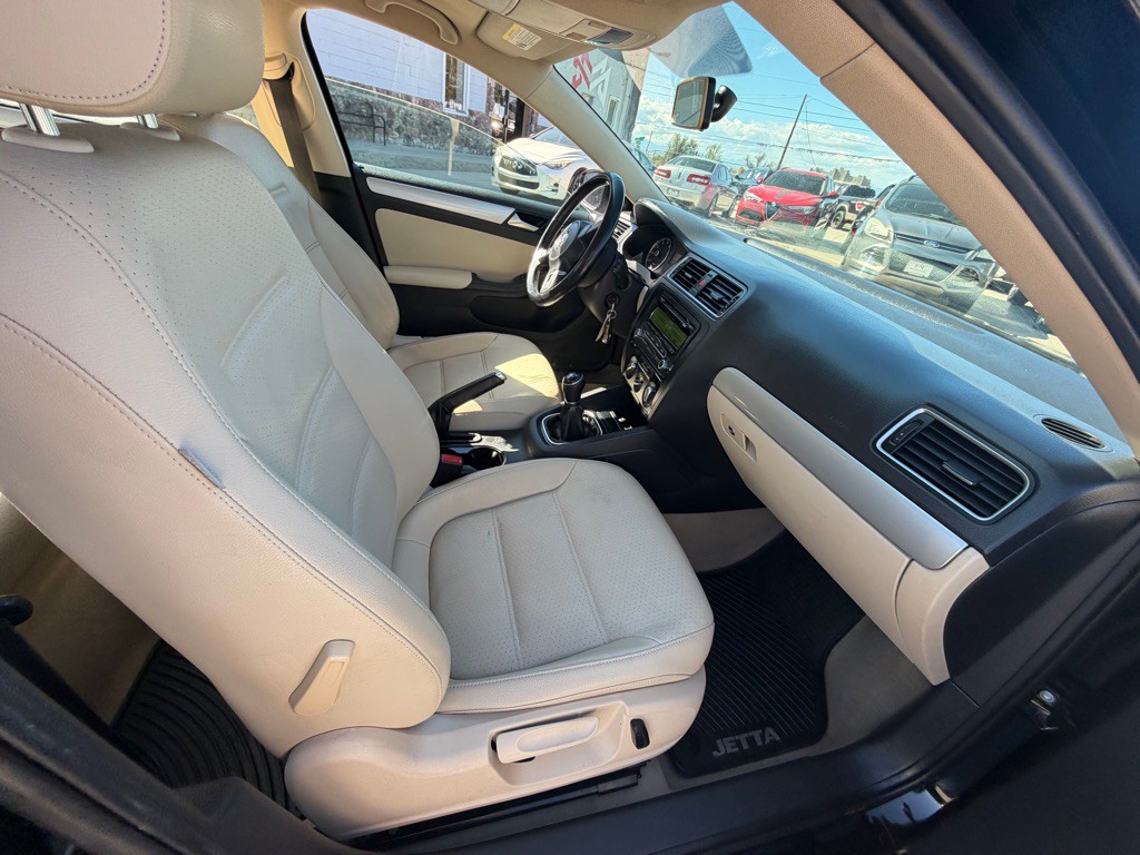2013 Volkswagen Jetta Image 15