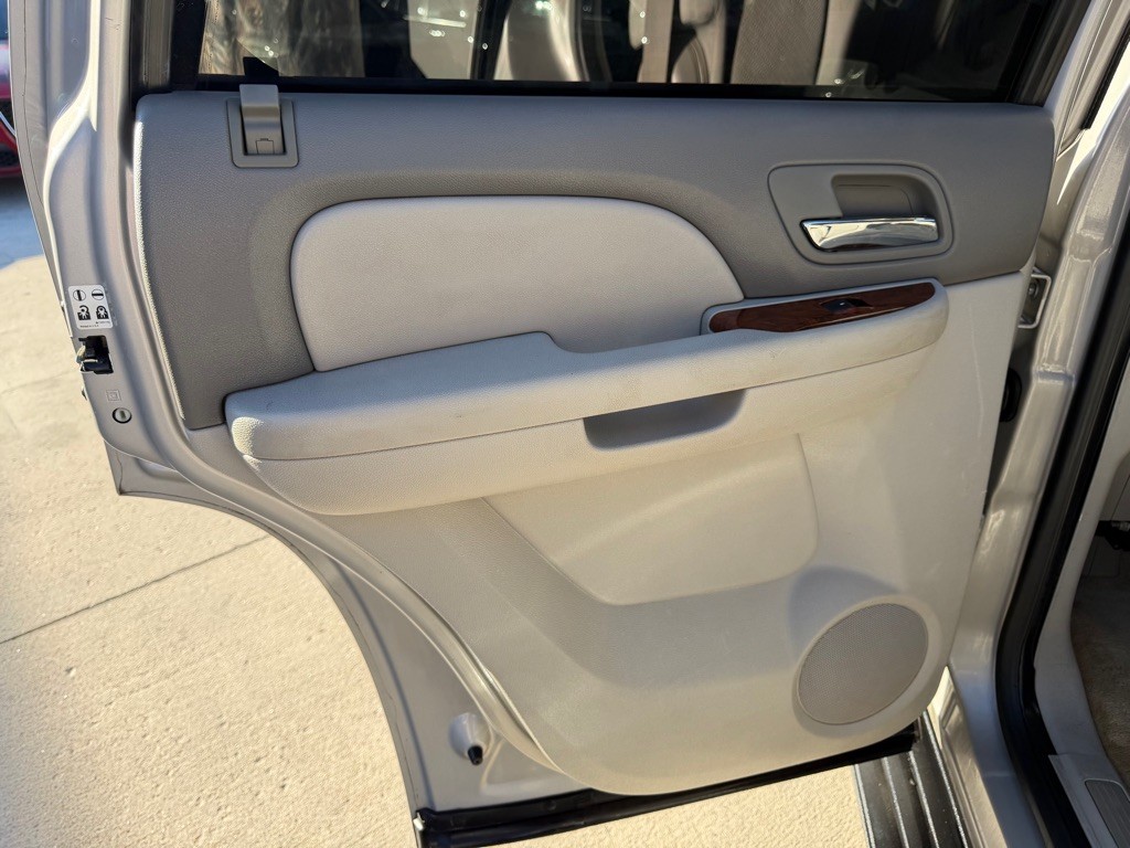 2007 Chevrolet Tahoe Image 12