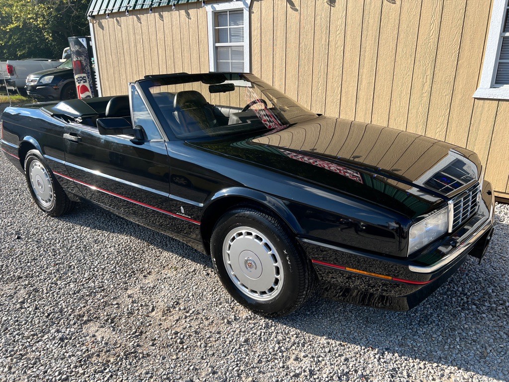 1990 Cadillac Allante Image 2
