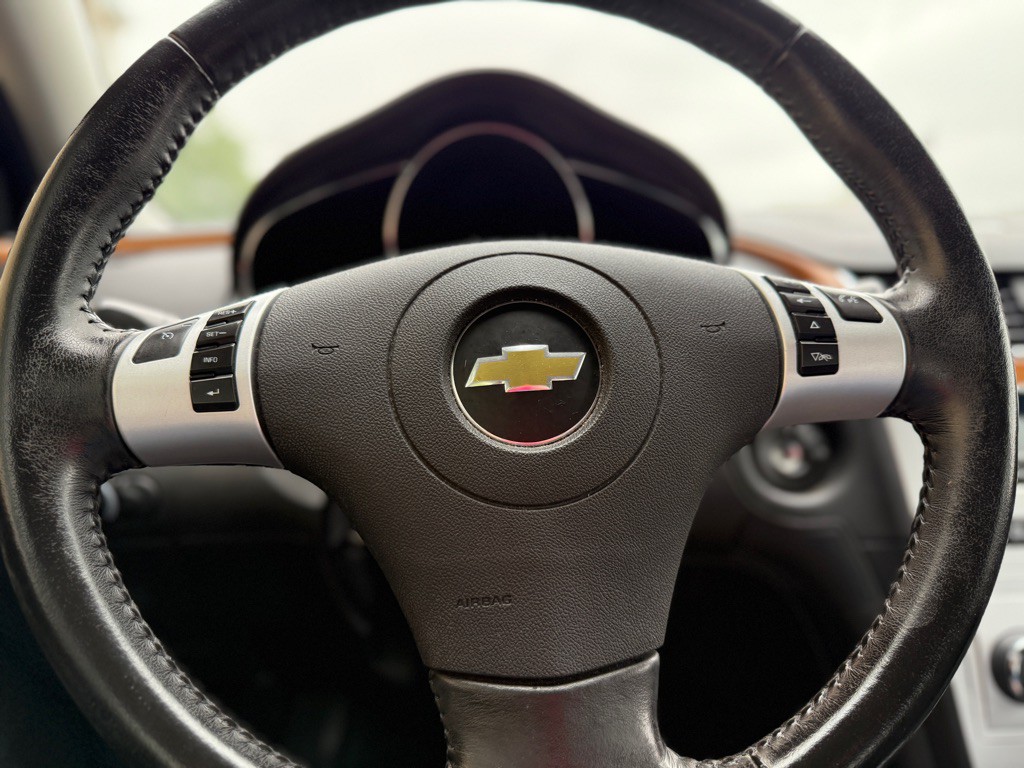 2012 Chevrolet Malibu Image 10