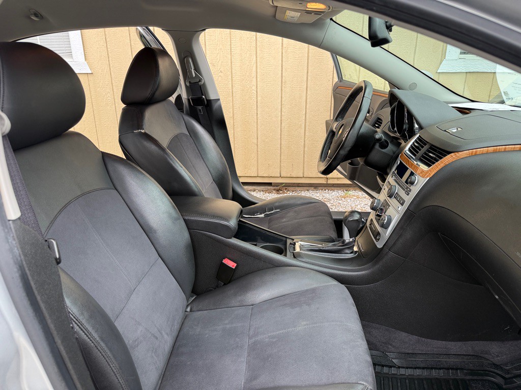 2012 Chevrolet Malibu Image 20