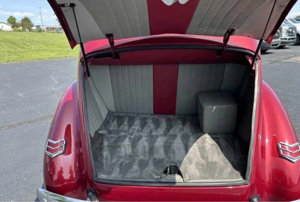 1940 Ford Deluxe Image 5
