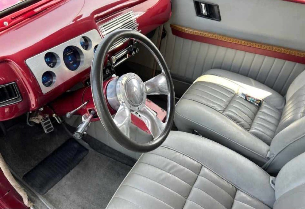 1940 Ford Deluxe Image 12