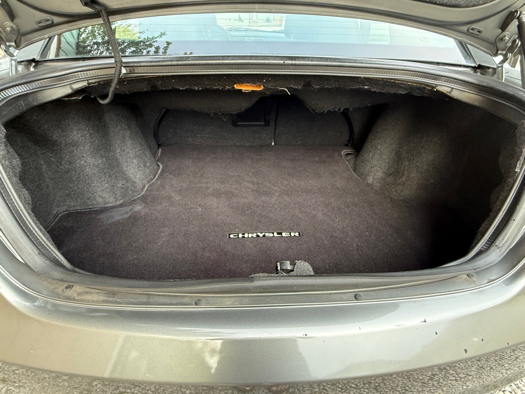 2012 Chrysler 200 Image 15