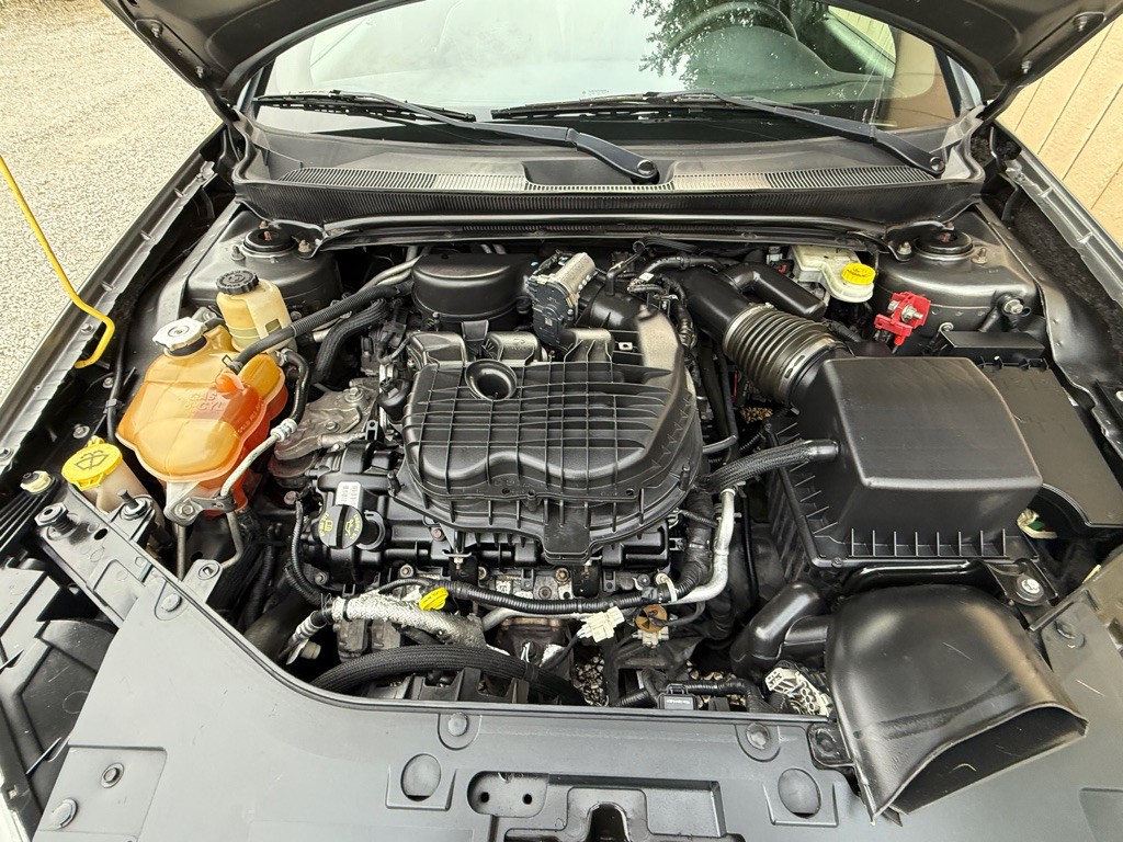 2012 Chrysler 200 Image 21