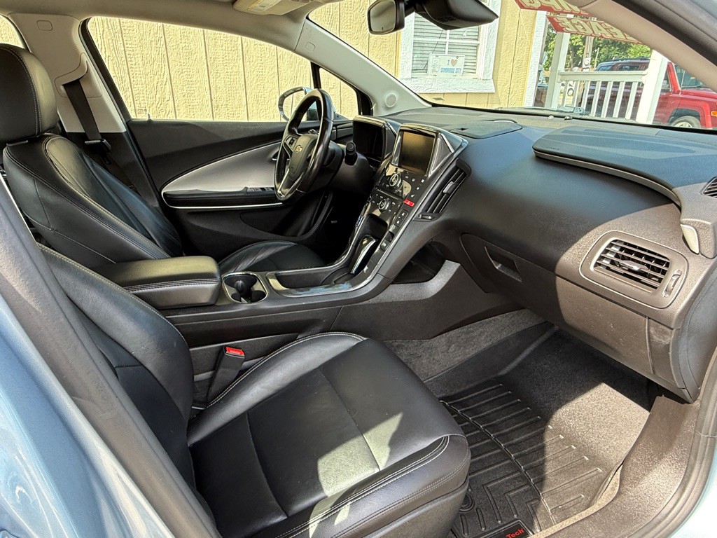 2014 Chevrolet Volt Image 3