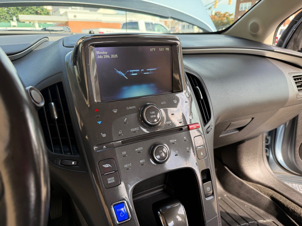 2014 Chevrolet Volt Image 4