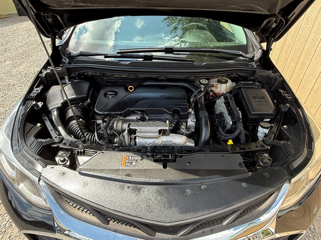 2019 Chevrolet Cruze Image 8
