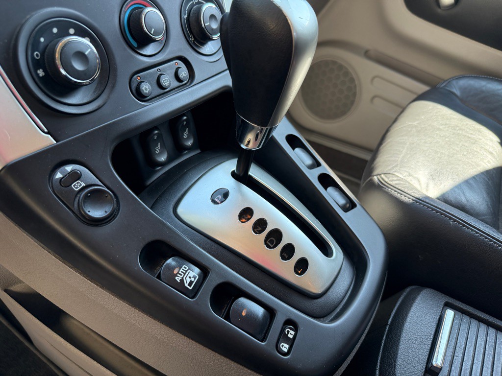 2006 Saturn Vue Image 5