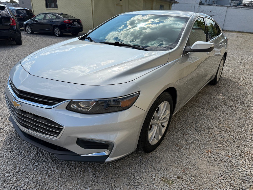2017 Chevrolet Malibu Image 15