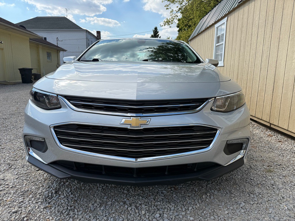 2017 Chevrolet Malibu Image 16