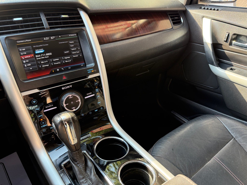 2011 Ford Edge Image 19