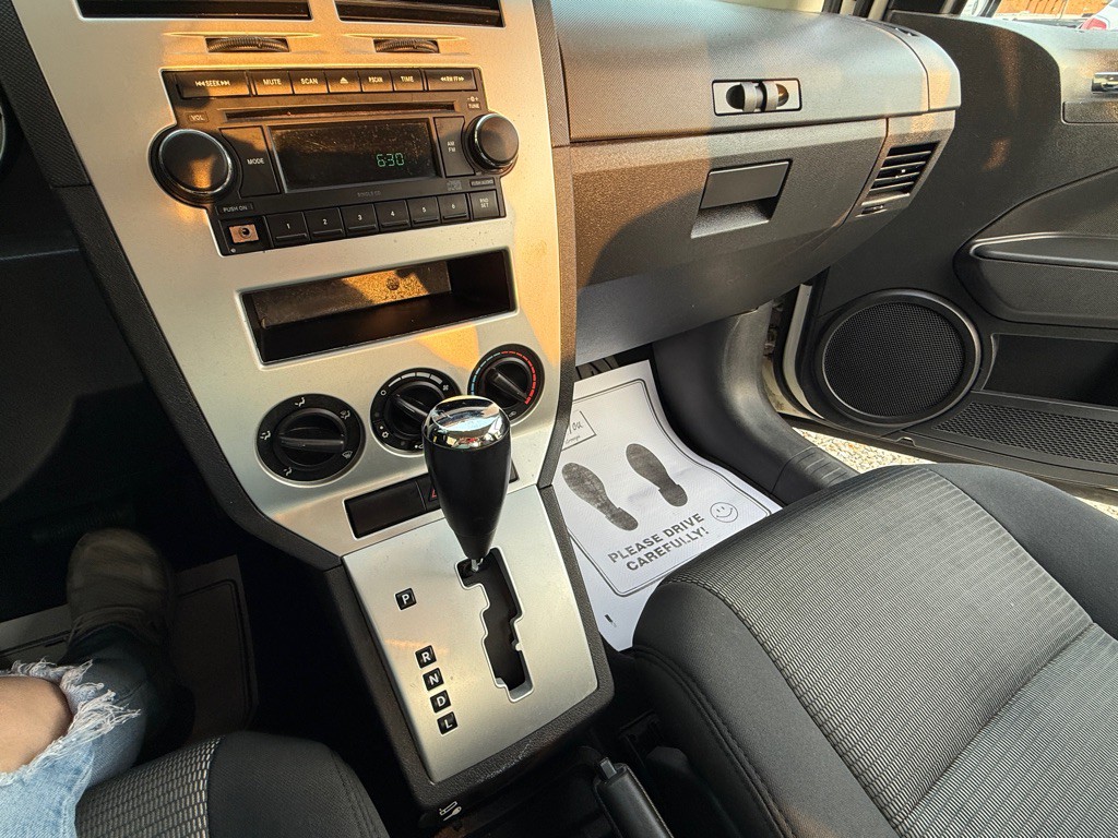 2008 Dodge Caliber Image 8