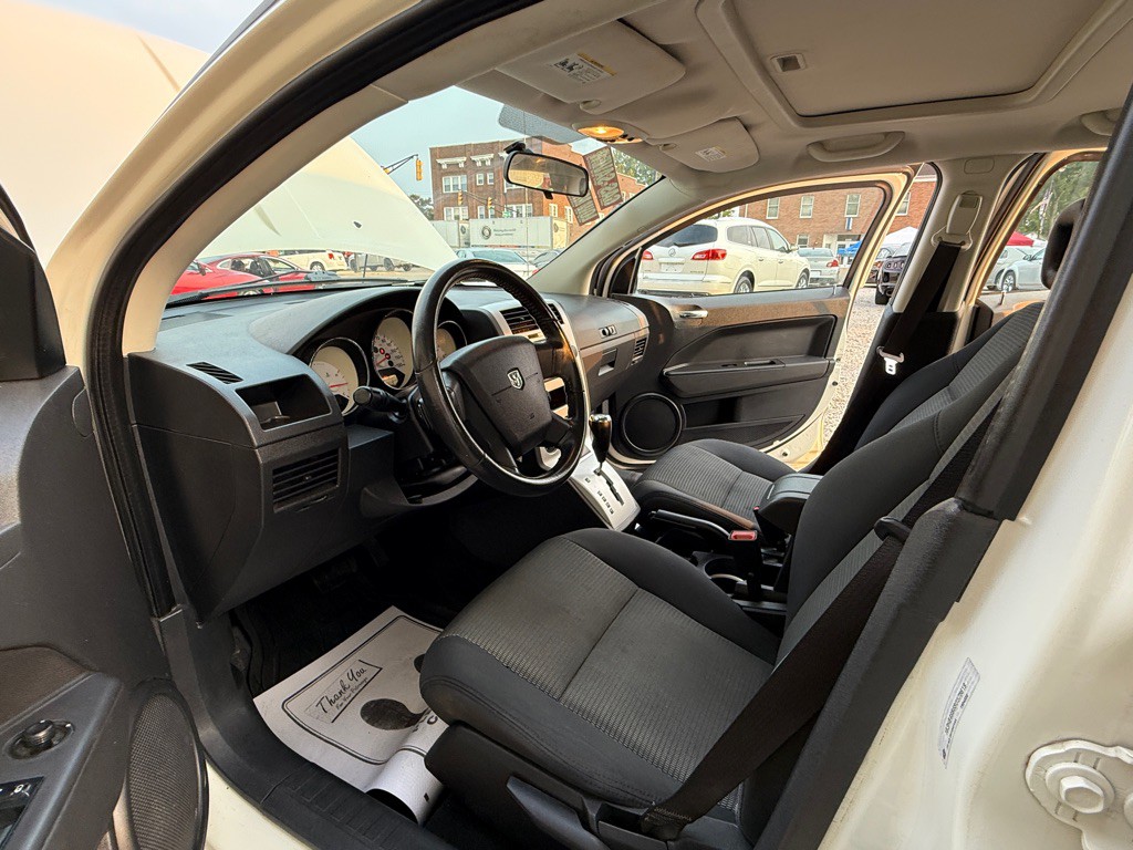 2008 Dodge Caliber Image 10