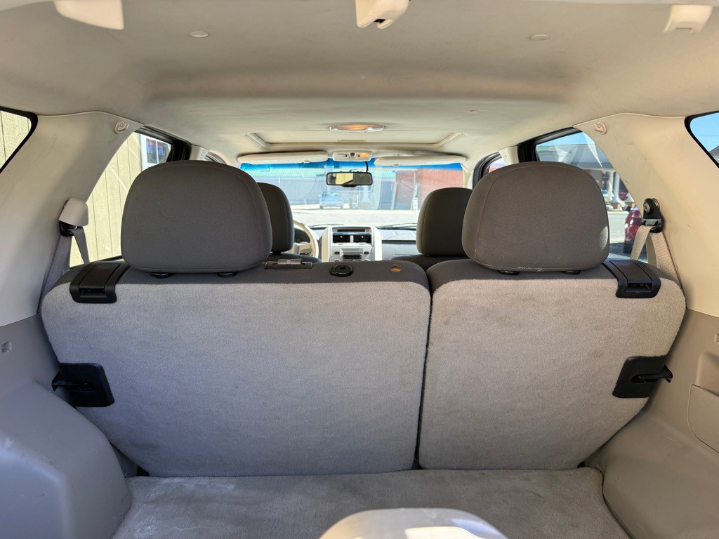 2010 Ford Escape Image 5