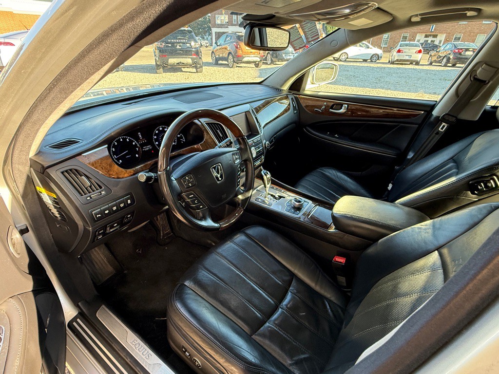 2011 Hyundai Equus Image 36