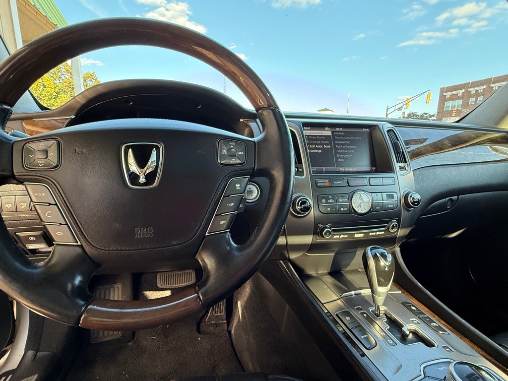 2011 Hyundai Equus Image 37