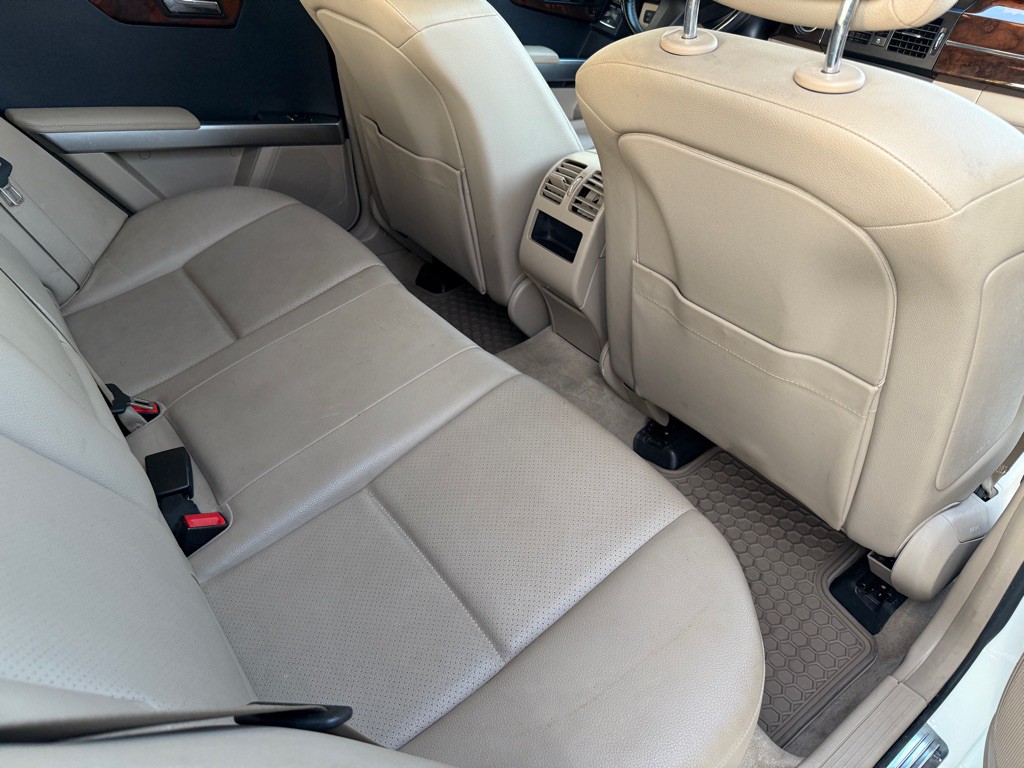 2011 Mercedes-Benz GLK-Class Image 13