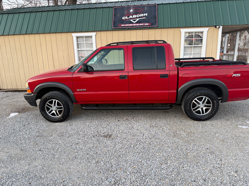 2003 Chevrolet S10 Image 1