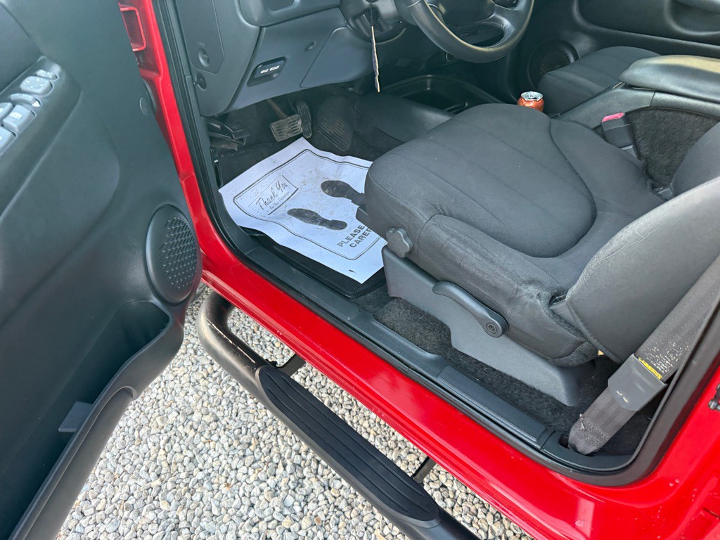 2003 Chevrolet S10 Image 10