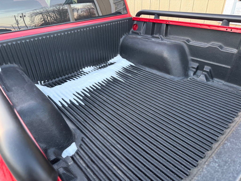 2003 Chevrolet S10 Image 12