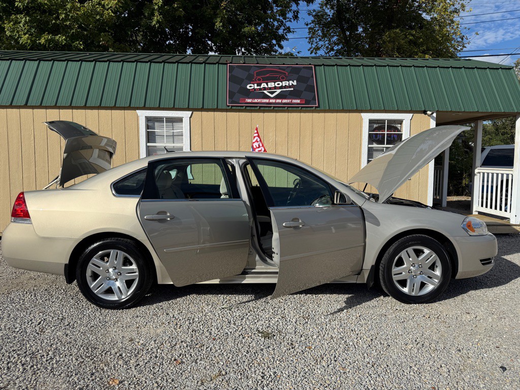 2012 Chevrolet Impala Image 2