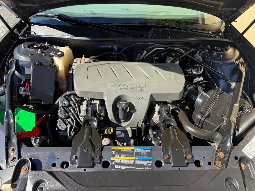 2008 Buick Lacrosse Image 12