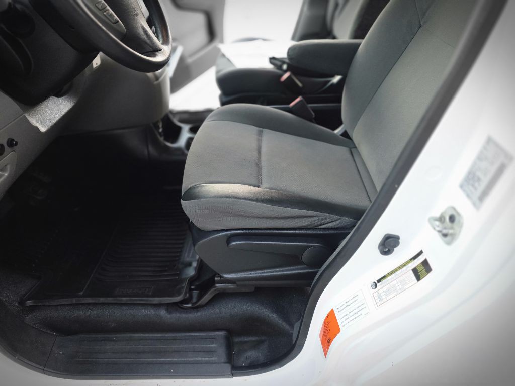 2019 Nissan NV200 Image 12
