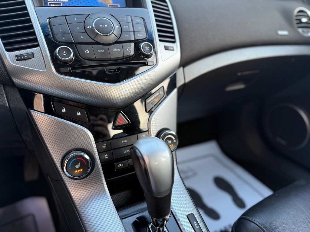 2014 Chevrolet Cruze Image 9