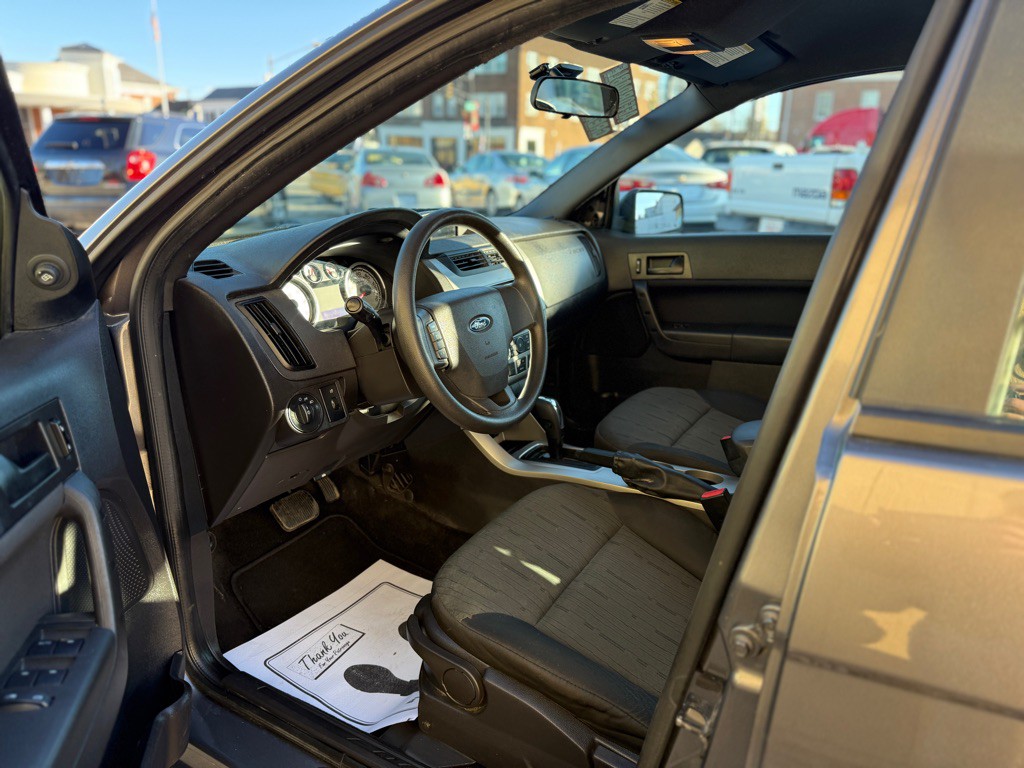 2009 Ford Focus Image 5