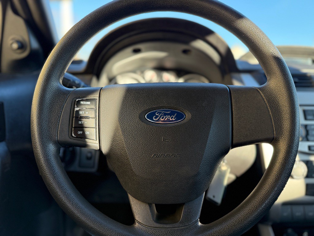 2009 Ford Focus Image 9