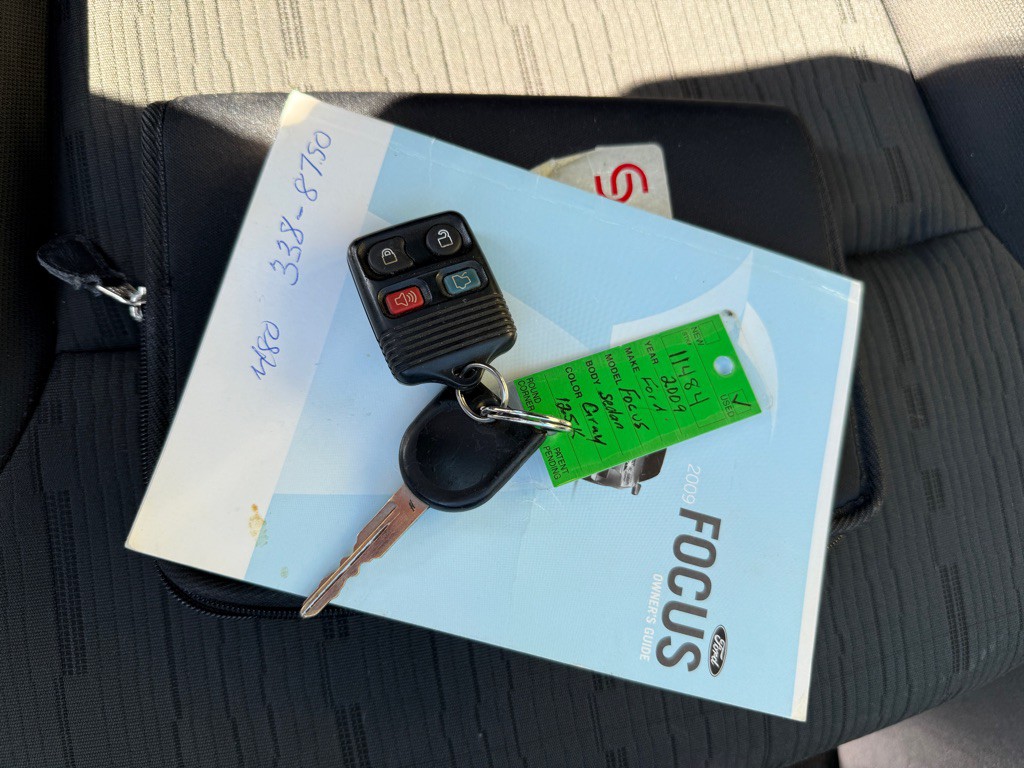 2009 Ford Focus Image 18