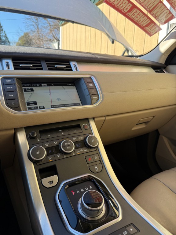 2015 Land Rover Range Rover Evoque Image 8