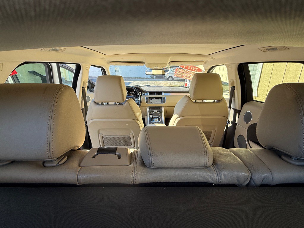 2015 Land Rover Range Rover Evoque Image 11