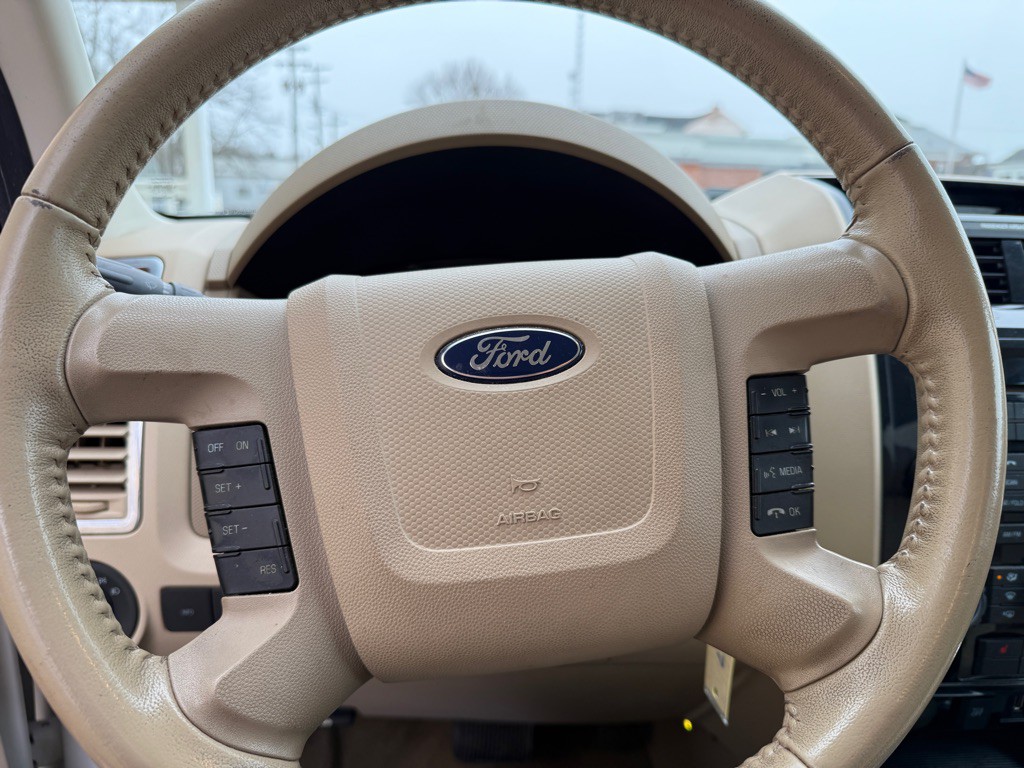 2011 Ford Escape Image 6