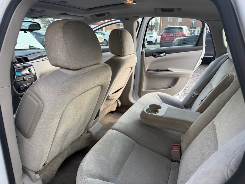 2012 Chevrolet Impala Image 8