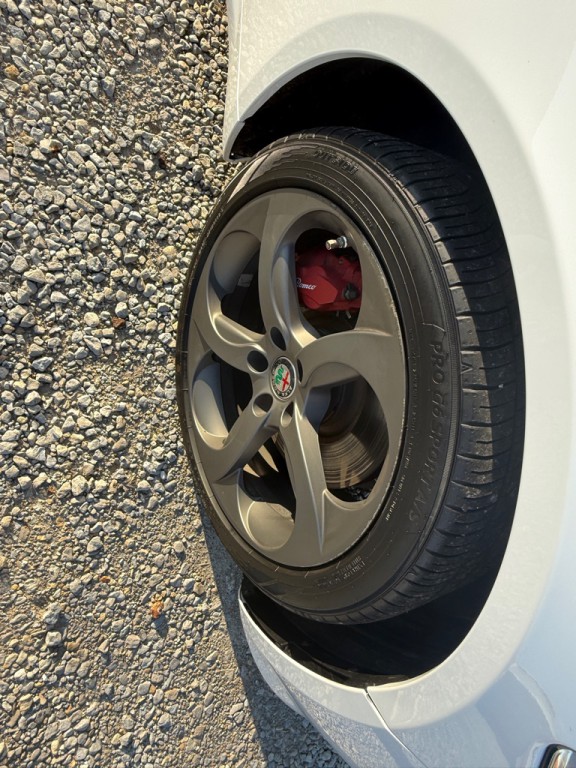 2017 Alfa Romeo Giulia Image 7