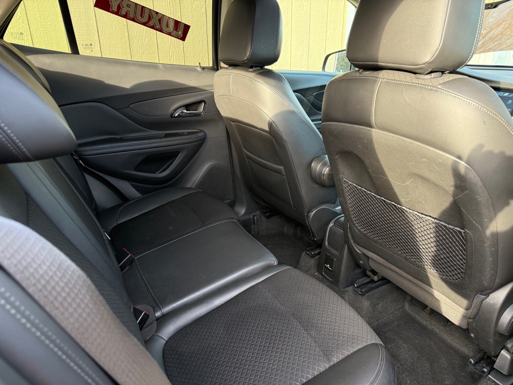 2017 Buick Enclave Image 9