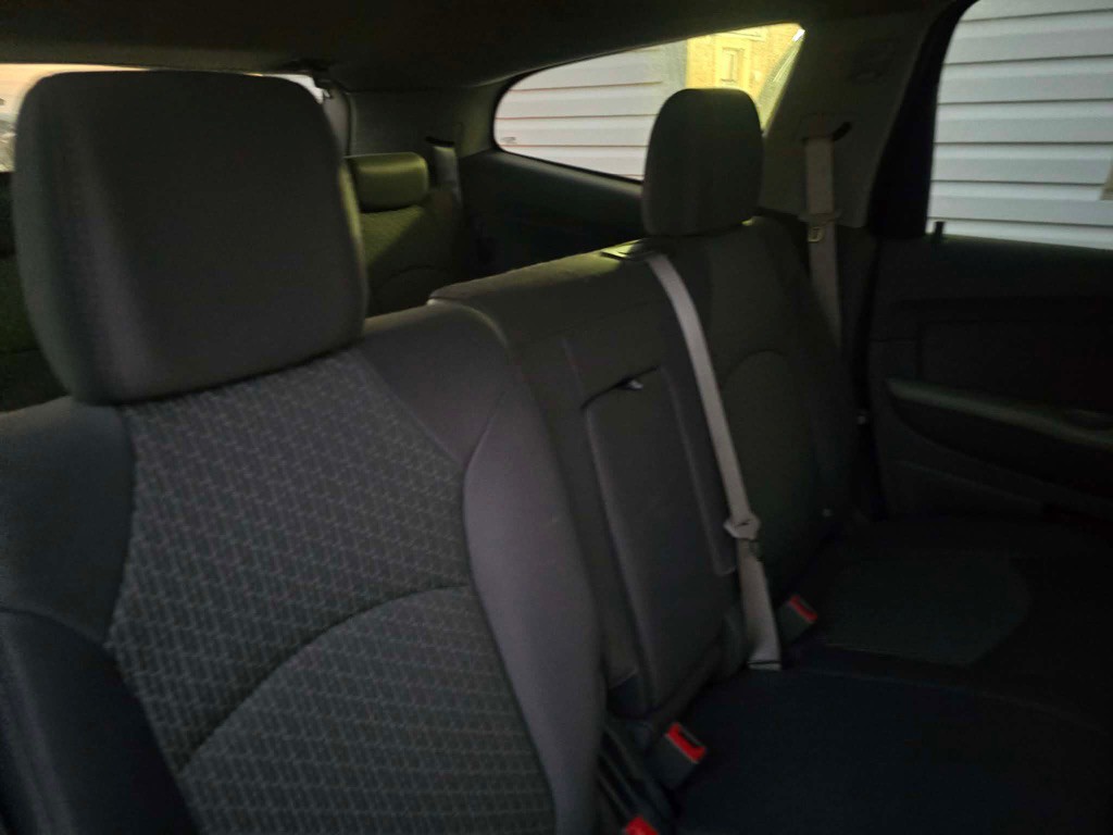 2012 Chevrolet Traverse Image 3