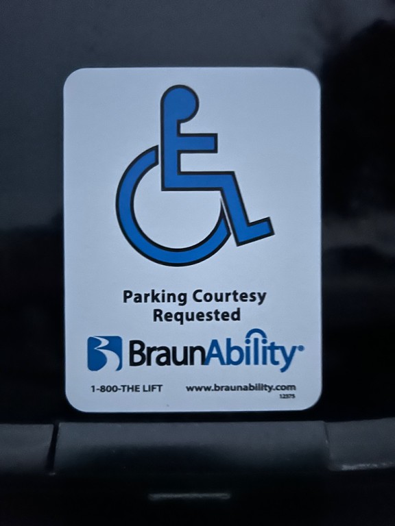 2016 Ford Econoline Image 26