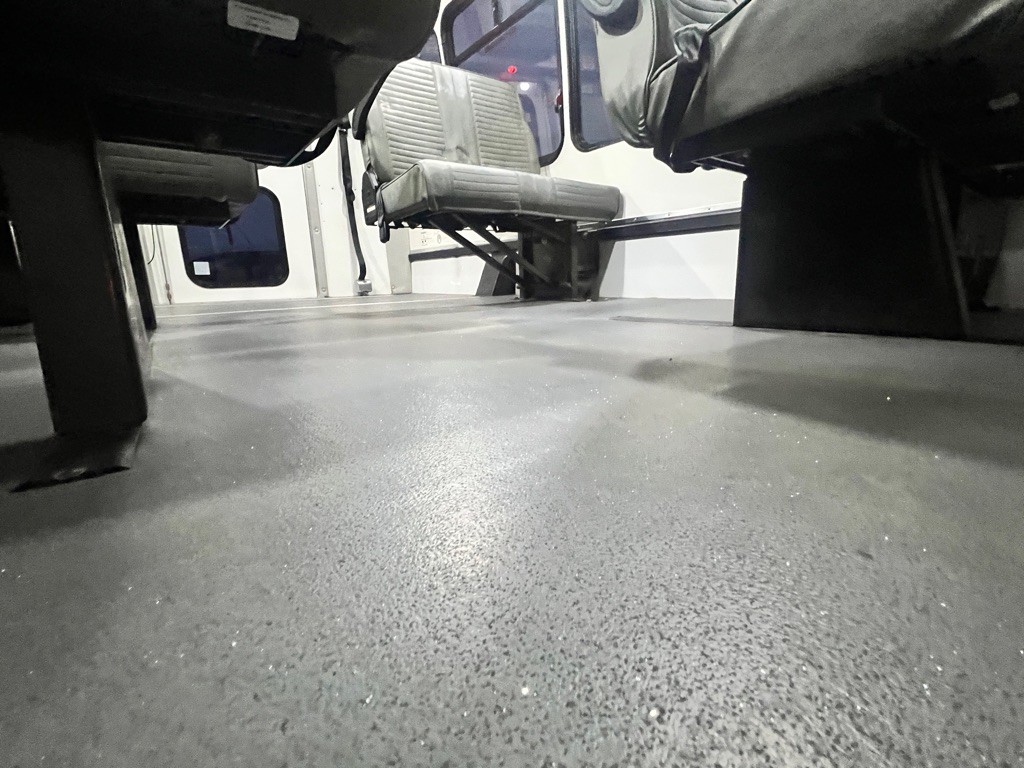 2016 Ford Econoline Image 27